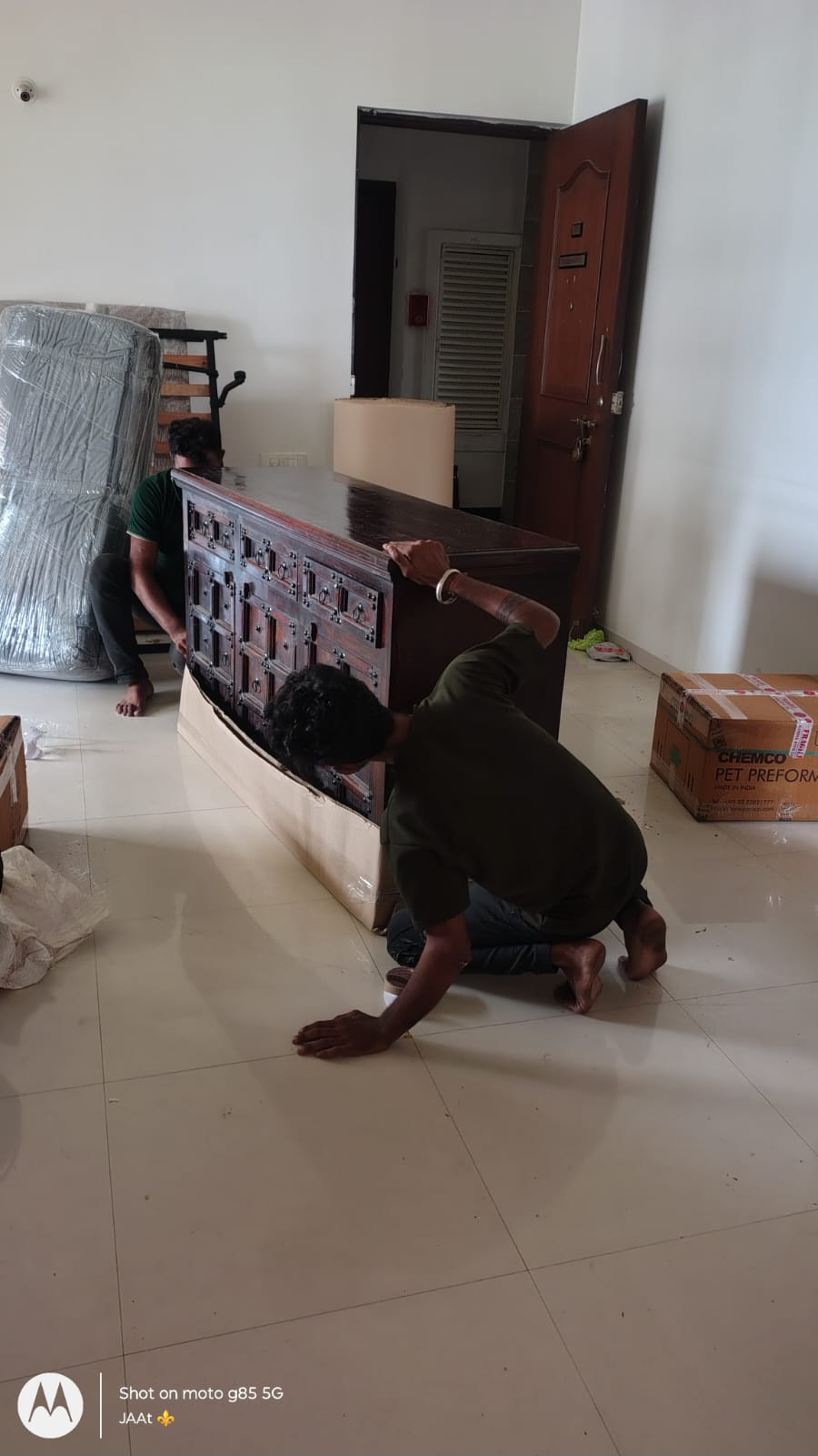 The Moving Crews